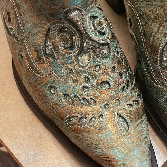 Intricate Western Boots - Brown and Blue - Picture 3 of 4